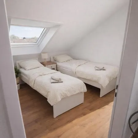 Okarben Apartament *